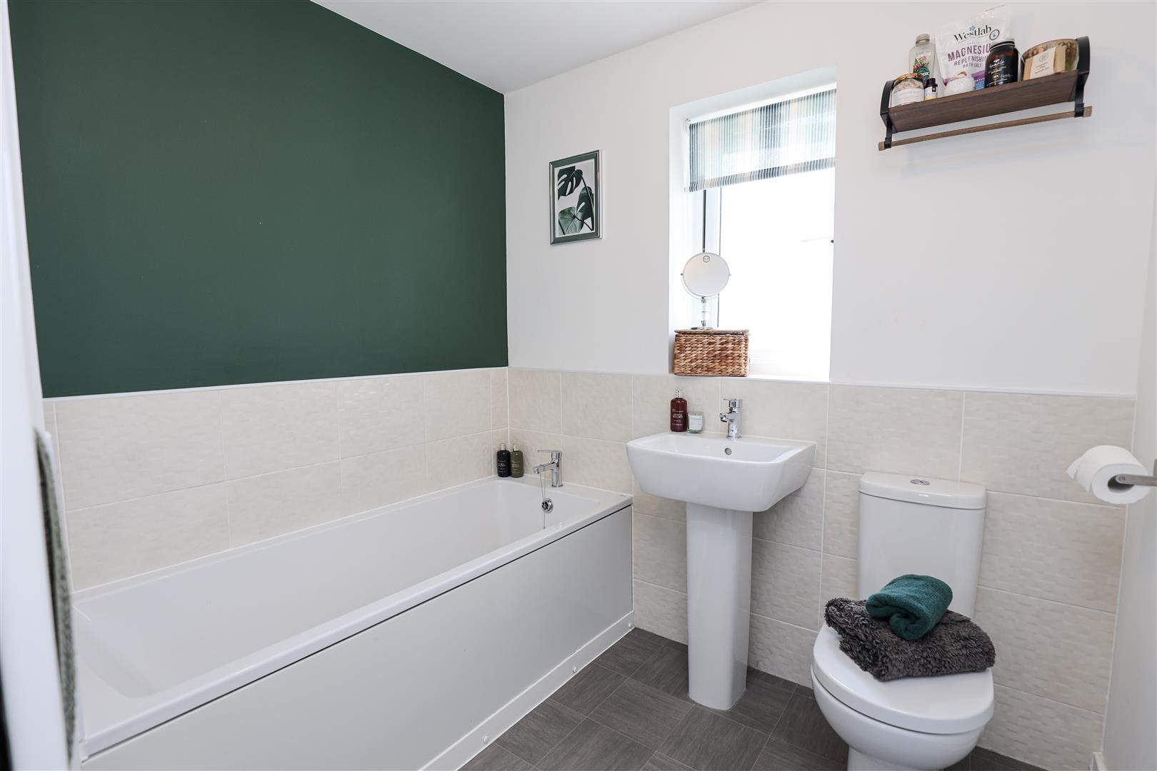 7 Plasnewydd Walk, Llantwit Major, Vale of Glamorgan, CF61 2YW